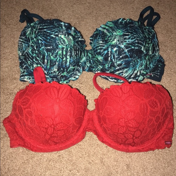 PINK Bras NWOT - Picture 1 of 4